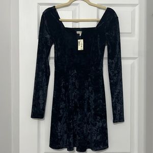 Aeropostale Dark Blue Velvet Dress Size Small